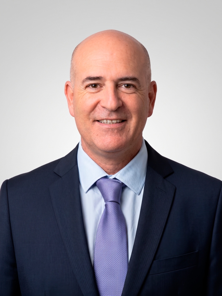 Daniel Montaño — Director & Asesor Inmobiliario